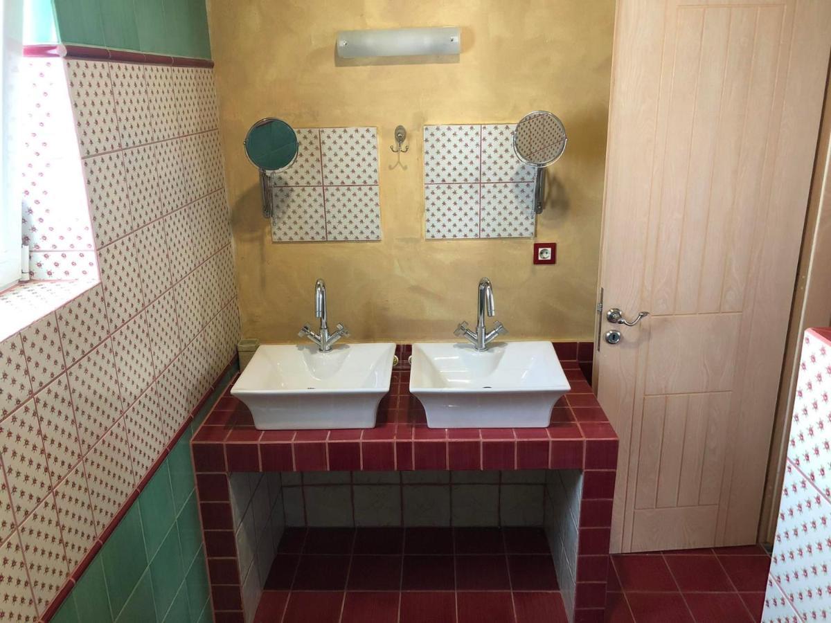 Apartament Pink House Palaiochora Zewnętrze zdjęcie