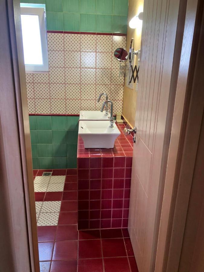 Apartament Pink House Palaiochora Zewnętrze zdjęcie